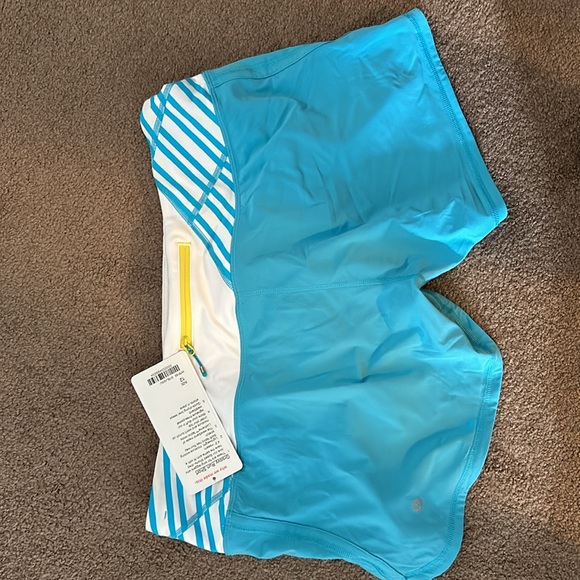 BNWT Groovy Run short - Picture 3 of 3